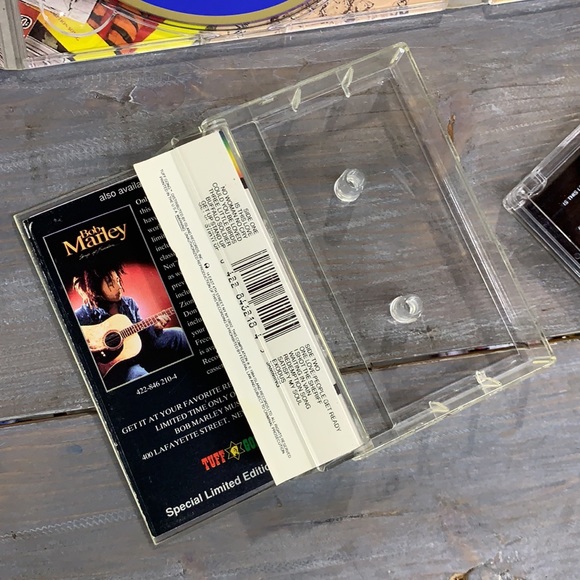 ♥️💛💚Legend | The Best of Bob Marley & the Wailers | Deluxe | CDs & Cassette🍃 - Picture 9 of 13